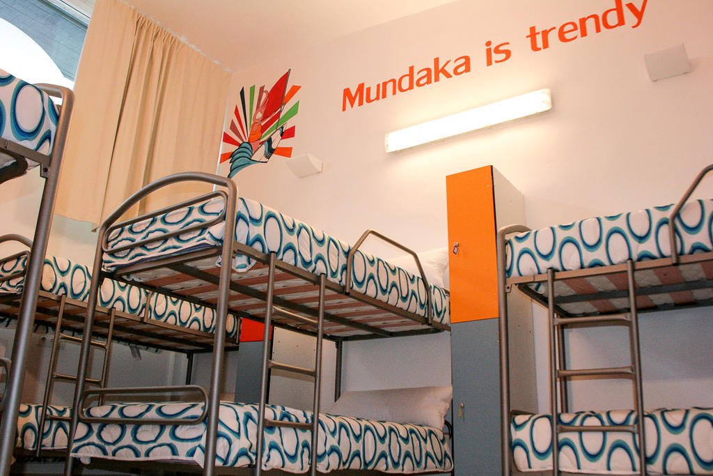 Mundaka Hostel & Sports Cafe Oda fotoğraf